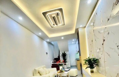 Nhà Đẹp Gần Đường Ô TÔ, Tôn Thất Tùng, Đống Đa 23/29m, 4 tầng, giá 7.68 tỷ.