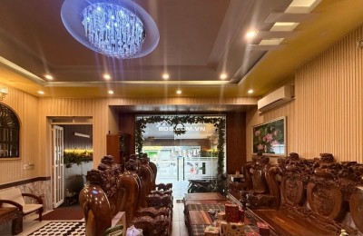 Bán KS 3 sao MTKD gần Thống Nhất ngang 8m 200m2 16PN DT 180tr 5 lầu mới gần Lotte 38 tỷ.