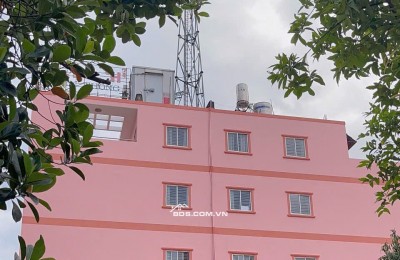 Bán khách sạn 4 lầu đường Võ Thị Hồi Hóc Môn, đang kinh doanh tốt