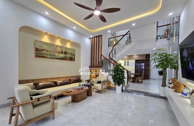 Bán nhà 3 tầng 3 mê đường Bàu Năng 6 - FULL nội thất