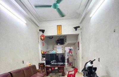 BÁN NHÀ MẶT ĐƯỜNG NHÁNH HOÀNG VĂN THỤ  - HÀNG CAU 3 TẦNG GIÁ 2.86 TỶ