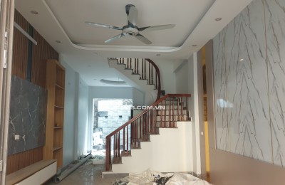BÁN NHÀ 3.1 TỶ 3 TẦNG 50M2 Ô TÔ ĐỖ CỬA NGÃ TƯ  MẠC THỊ BƯỞI - TRƯỜNG CHINH