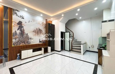 Nhà Đẹp Cực Gần Phố, Duơng Văn Bé, Hai Bà Trưng  33/48m, 5 tầng, mt 4.9m, giá 8.2 tỷ