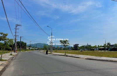 Siêu phẩm lô góc 2 mặt tiền duy nhất tại chợ Đông Phú 162m2