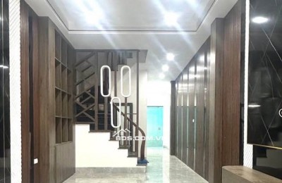 BÁN NHÀ MỚI TRUNG TÂM VIỆT HƯNG - LÔ GÓC 51M 5 TẦNG NHỈNH 8 TỶ