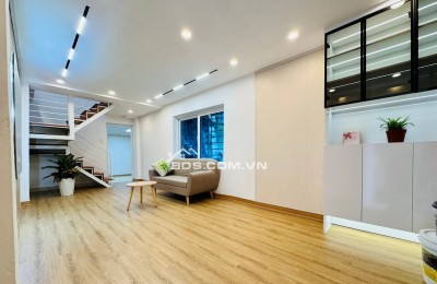 Nhà Đẹp Gần Phố, Bùi Ngọc Dương, Hai Bà Trưng 90m, giá 4.15 tỷ