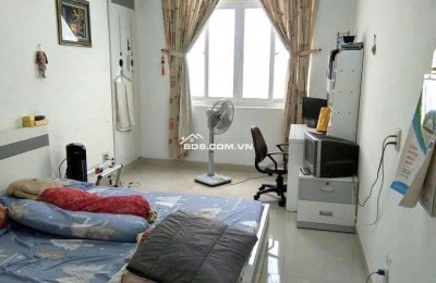 Nhà sổ vuông, ở nguyễn bỉnh khiêm nằm trong hẻm chỉ đi bộ 5 10p