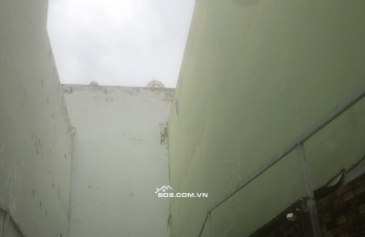 Cho thuê đất mặt tiền đường chợ Bình Hưng Hoà