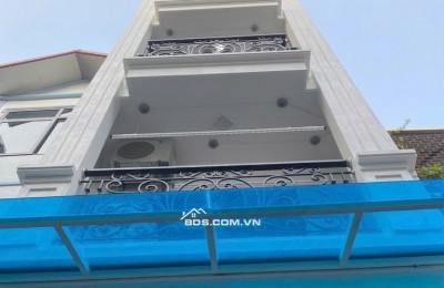 Ô TÔ LÙI CỬA - THOÁNG TRƯỚC SAU - CÁCH PHỐ 10M - 6 TẦNG THANG MÁY - 8 PHÒNG VÍP - 500 TRIỆU/1Năm