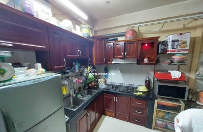 CẦN BÁN GẤP NHÀ TRUNG TÂM QUẬN 7 - GIÁ 7.6 TỶ