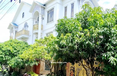 Bán Biệt Thự Cao Cấp 1 Trệt 2 Lầu.Góc 2 Mặt Tiền Thành Phố Biên Hoà Đồng Nai