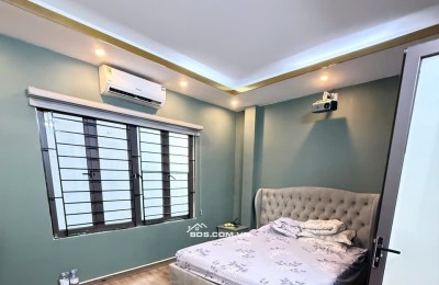 Bán nhà Lĩnh Nam – Hoàng Mai – Hà Nội – 32m2 – Mặt tiền 5m – 5 tầng – 3 ngủ - chào 6,8 tỷ.