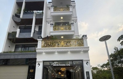 Siêu Phảm có thang máy vừa hoàn thiện đường số Phạm Hữu Lầu, Quận 7, Dt 5x18m. Giá 18,6 tỷ