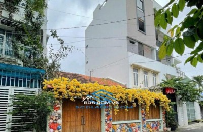 CẦN BÁN NHÀ MẶT TIỀN NGANG 8.5m – VUÔNG VỨC – TRUNG TÂM BÀN CỜ NHA TRANG