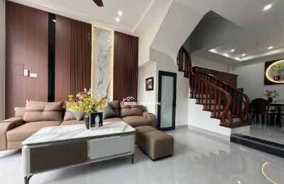 LÔ Góc- Kinh DOANH, Ô Tô Tránh Thượng CÁT, Nhà 5 Tầng THANG MÁY Diện Tích 42 M2 Giá Nhỉnh 7 Tỷ.