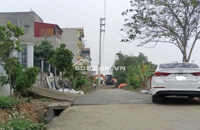 Lô trục chính mặt nhìn Khu Công Nghiệp, tại Sơn Trung - Nam Sơn - Bắc Ninh