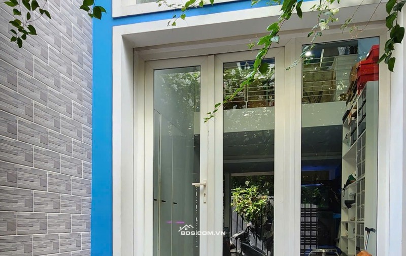 Nhà phố khu trung tâm Q10. 2 mặt hẻm thông thoáng. Đầy đủ nội thất. Khu an ninh, văn minh, yên tĩnh. LH 0968681386