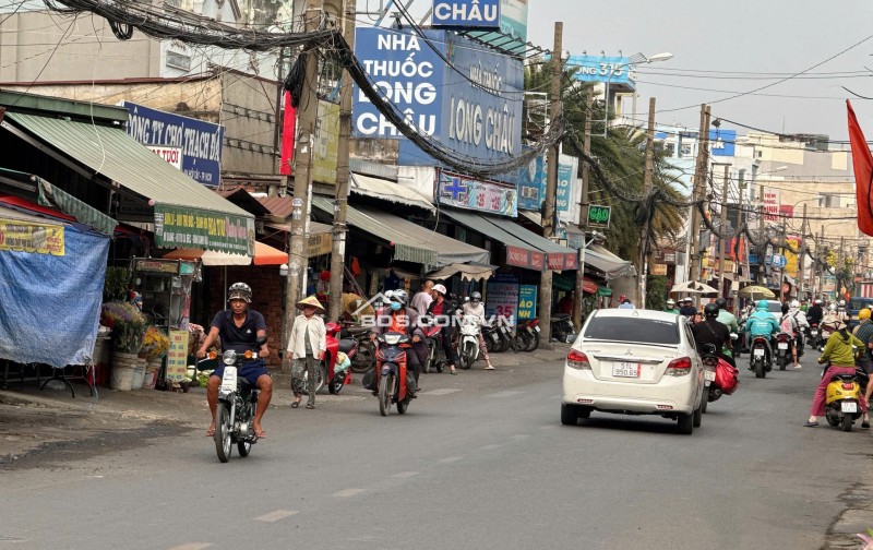 Bán nhà sát Chợ Thạch Đà tặng NT 3 tầng Hẻm 111 Phạm Văn Chiêu 4*28m nở hậu tài lộc chỉ 6 tỷ.
