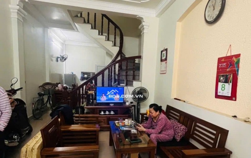 BÁN NHÀ 1.79 TỶ 3 TẦNG 42M2 ( TÂY NAM ) NGÕ TRẦN HUY LIỆU