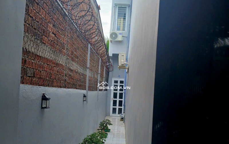 Nhà VIP khu Quảng Trường Mỹ Tho. Chuẩn 3 Sao, Thích hợp cho Doanh Nhân và CB Lãnh đạo cư ngụ. Bao rẻ.