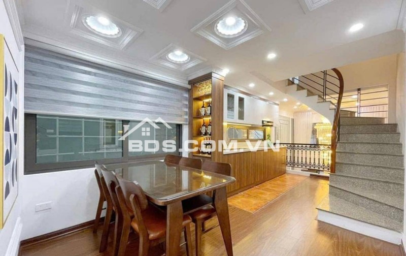 Nhà Đẹp Kinh Doanh, Giáp Nhất, Thanh Xuân 36m, 5 tầng, mt 3.6m, giá 11.75 tỷ.