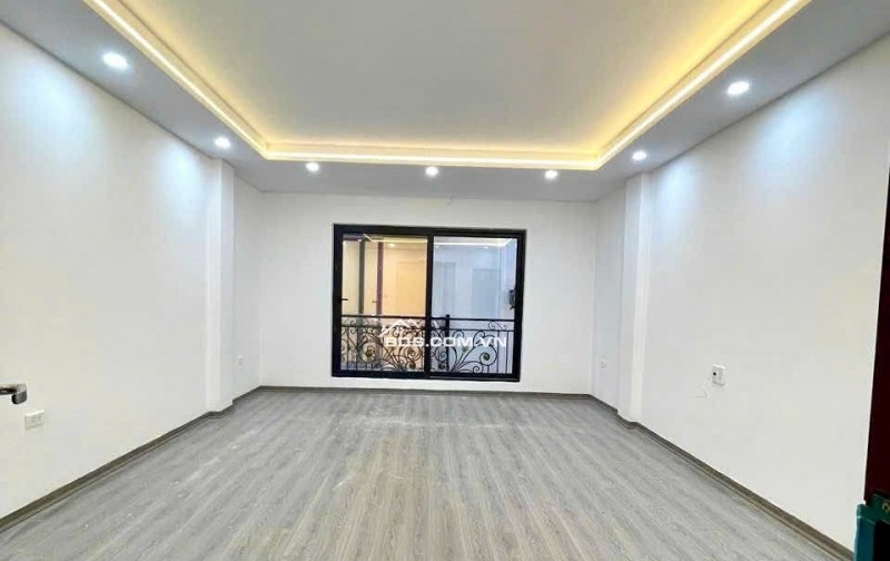 Bán Nhà Thang Máy, Hoa Lư, Hai Bà Trưng 38m, 5 tầng, mt 4.5m, giá 15 tỷ.