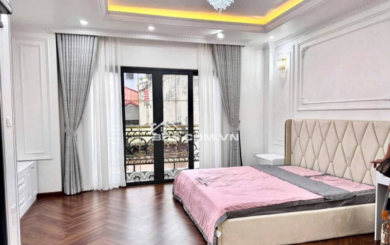 Bán Nhà Kinh Doanh, Mặt Phố Yên Lạc 51m, 7 tầng, mt 4.8m, giá 28 tỷ.