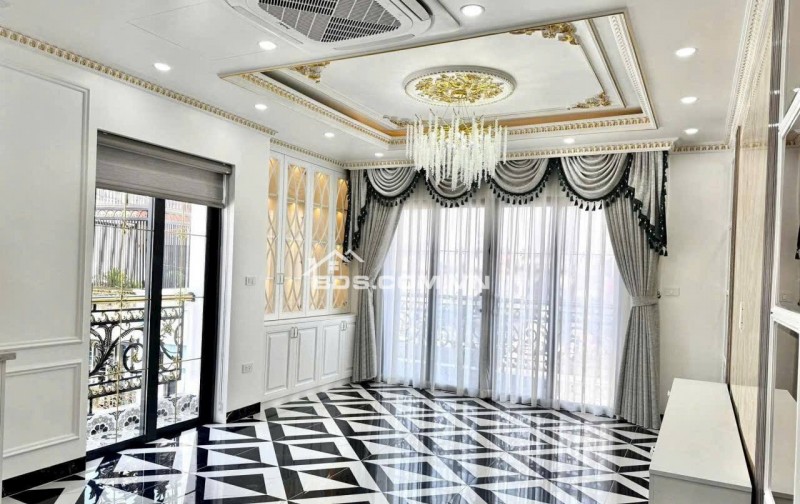 Bán Nhà Kinh Doanh, Mặt Phố Yên Lạc 51m, 7 tầng, mt 4.8m, giá 28 tỷ.