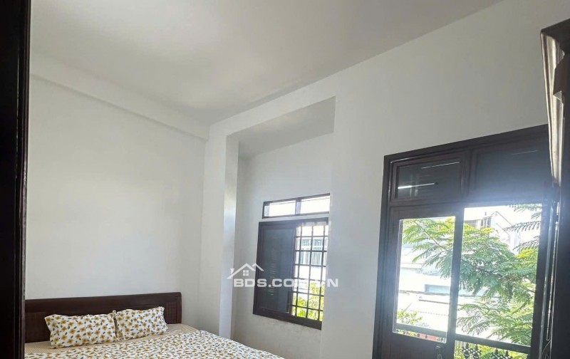 BÁN NHÀ 3 TẦNG ĐƯỜNG LƯƠNG KHÁNH THIỆN - GẦN BIỂN