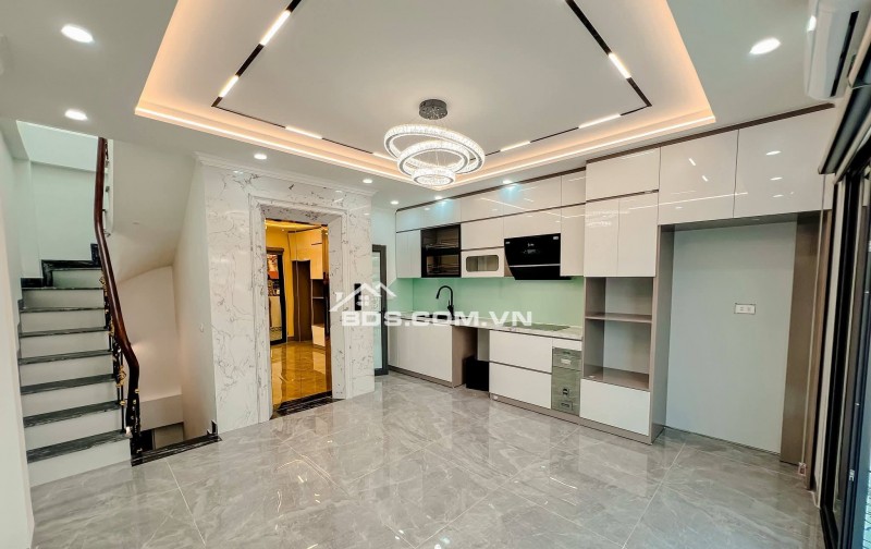 Nhà Đẹp Thang Máy, Lô Góc Trần Khát Chân, Hai Bà Trưng, 42m, 6 tầng, mt 4.5m, giá 13.9 tỷ