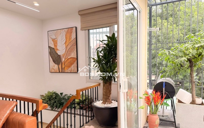 Nhà Đẹp Nam Đồng - Hồ Đắc Di, Đống Đa 36/180m, giá 6 tỷ.