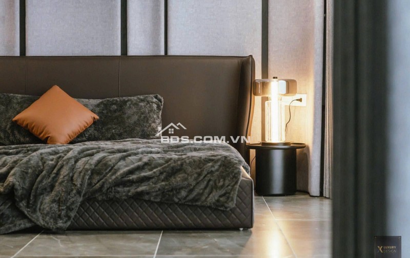 Bán Căn Chung Cư Cao Cấp Sunshine Garden, Hai Bà Trưng 124/220m, mt10m, giá 19.6 tỷ.