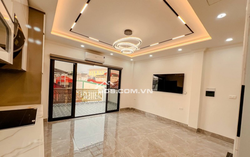 Nhà Đẹp Thang Máy, Lô Góc Trần Khát Chân, Hai Bà Trưng, 42m, 6 tầng, mt 4.5m, giá 13.9 tỷ