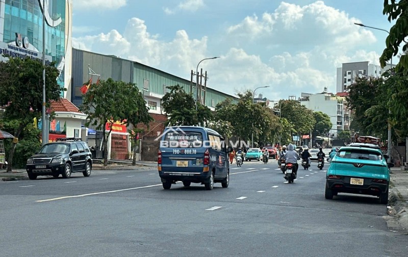 Bán dãy trọ ngang 10.5m 410m2 hẻm 1 sẹc 26 Nguyễn Văn Lượng gần CV Văn Hóa chỉ 46 tỷ.