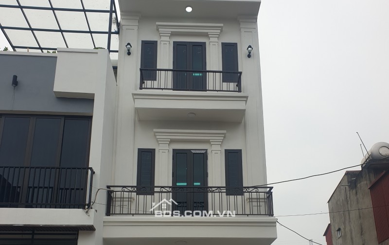 BÁN NHÀ 2.3 TỶ 3 TẦNG 57M2 ( ĐÔNG BẮC ) NGÕ RỘNG ĐIỆN BIÊN