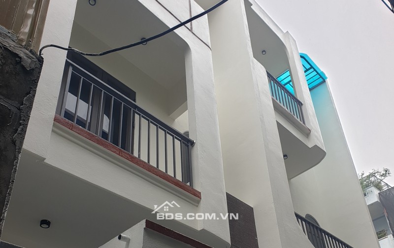 BÁN NHÀ 2.95 TỶ 3 TẦNG 52M2 NGÕ CỰC NGẮN ĐƯỜNG HÙNG VƯƠNG