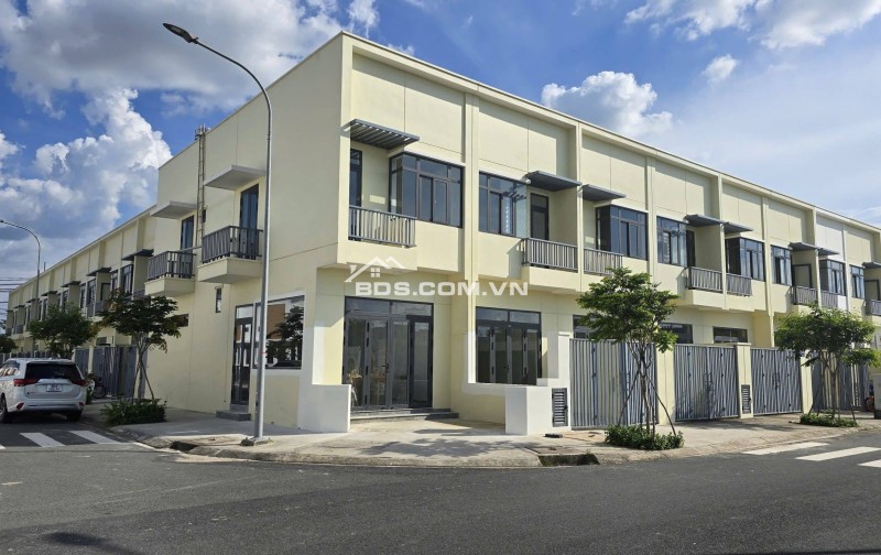 GIÁ NHÀ THUÊ – SỞ HỮU NHÀ PHỐ THẬT - LỜI GIẢI AN CƯ CHO GIA ĐÌNH TRẺ