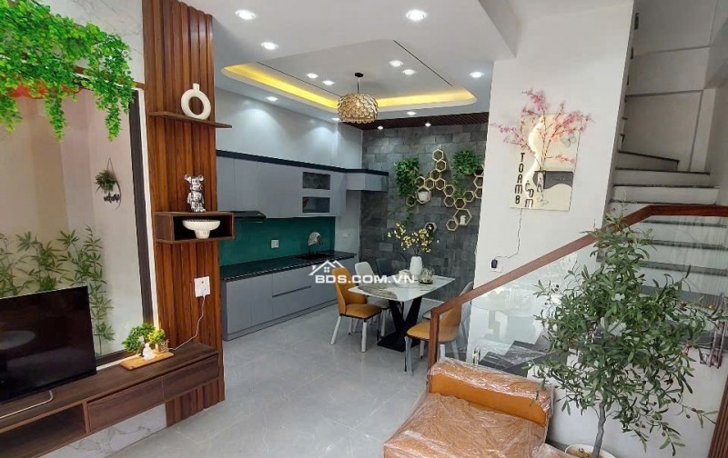 BÁN NHÀ ĐẸP 2.186 TỶ 3 TẦNG 45M2 FULL NỘI THẤT NGÕ CẦU ĐÔNG