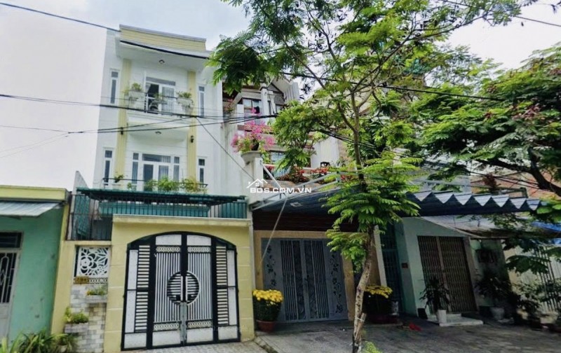 Bán nhà 3 tầng đường Nguyễn Xí -  Trục đường kinh doanh