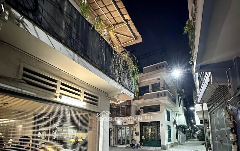 Bán nhà HXH Trần Hưng Đạo Quận 5, 5 tầng thang máy 45m2 giá 9.5 tỷ