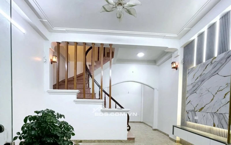 BÁN NHÀ ĐẸP  1.55 TỶ 3 TẦNG 38M2 ( TÂY NAM ) NGÕ VĂN CAO