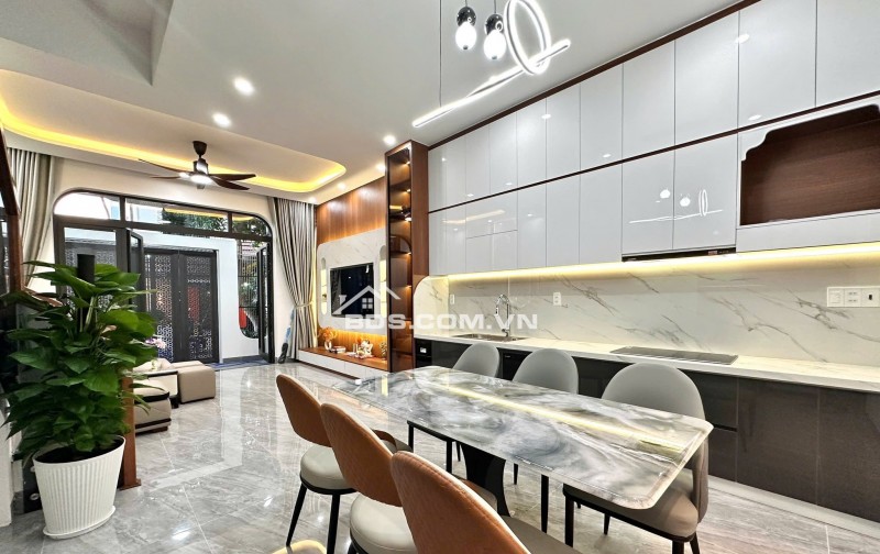 SIÊU PHẨM nhà 3 tầng đường Hoà Minh 15 - Đối diện trường THCS Lương Thế Vinh