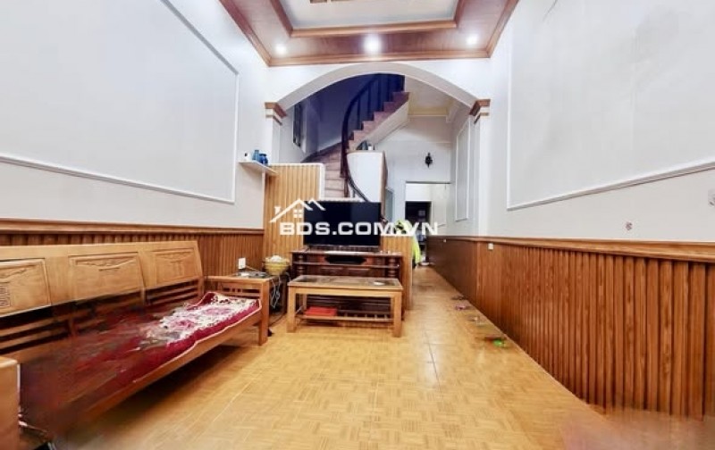 BÁN NHÀ ĐẸP 1.65 TỶ 2 TẦNG 50M2 ( TÂY BẮC ) NGÕ ĐƯỜNG 19/5