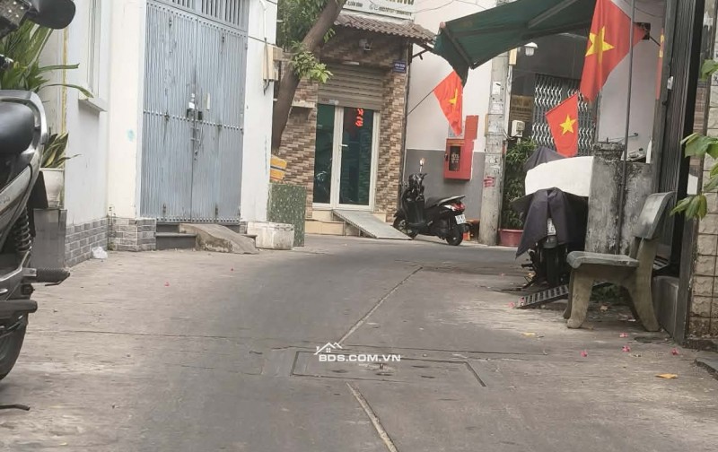 Bán nhà Thiên Phước Tân Bình, 40m2 2 tầng ở ngay chỉ 6 tỷ 5 TL