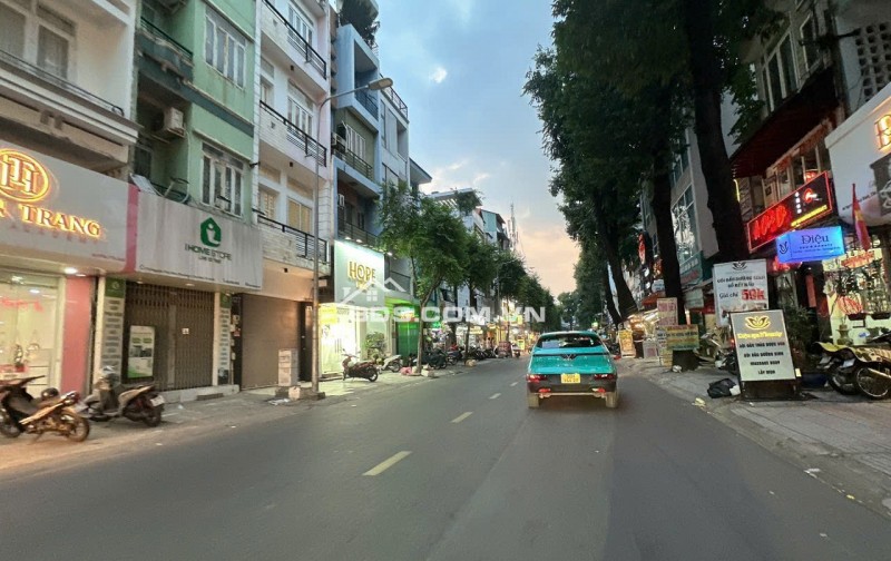 Giảm 12 tỷ còn 47 tỷ KS 8 lầu+hầm Nguyễn Thái Bình ngang 8m 184m2 gần Vincon Tân Bình.