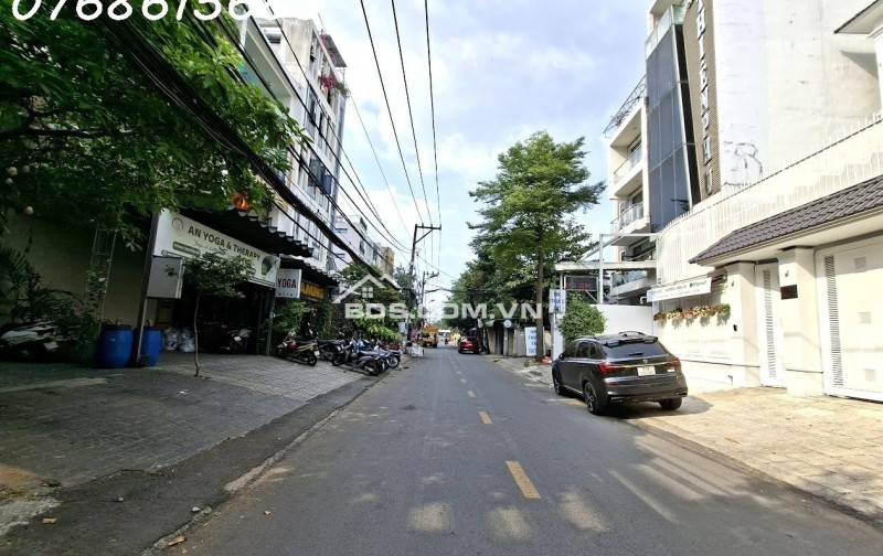 Bán mặt tiền KD gần bên Gigamall Phạm Văn Đồng, 2 tầng, 90m2, đường 12m, sổ hồng, giá 13 tỷ TL