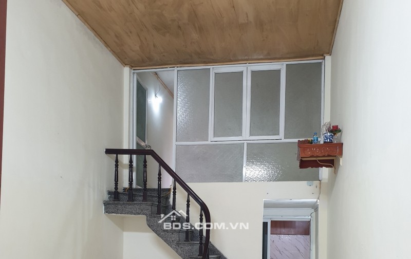 BÁN NHÀ ĐẸP 1.15 TỶ 1.5 TẦNG 44M2 ( HƯỚNG NAM ) NGÕ NGUYỄN BÍNH