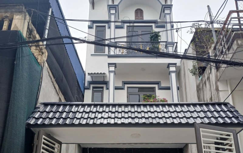 BÁN NHÀ ĐẸP  3 TẦNG 80M2 CÓ SÂN Ô TÔ ĐƯỜNG ĐẶNG VIỆT CHÂU GIÁ 4.38 TỶ