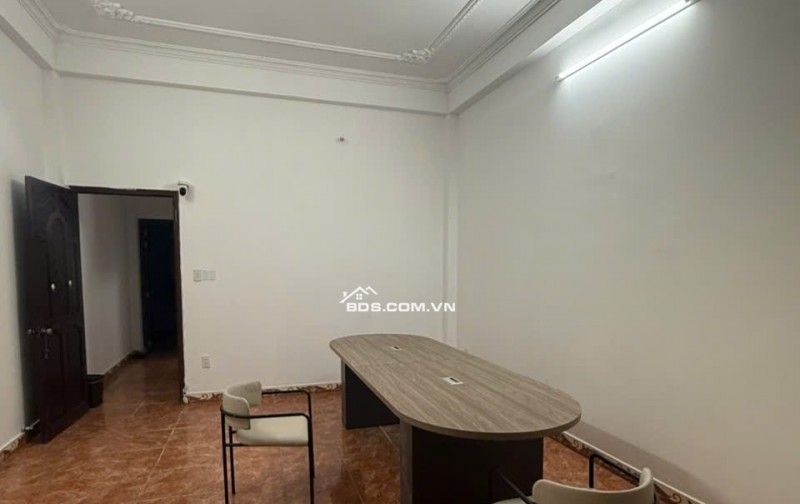 Cho thuê nhà 516 cộng hòa p13 q.tân bình 1 trệt 3 lầu