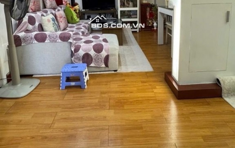 CC Quận 8 - Đã Có Sổ hồng lâu dài - Thang Máy - Giáp Quận 1 - 2PN -59M - cho thuê 9tr/th - Nhỉnh 3 Tỷ